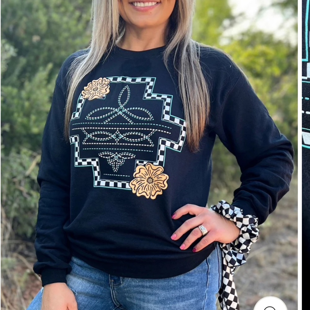 Little Country Little Hood Pullover